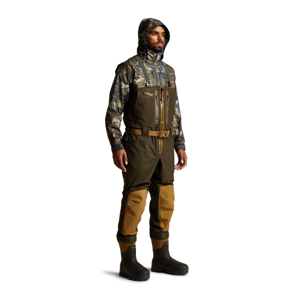 Img-SITKA-WF-2021-50240-EA-Mens-Delta-Zip-Wader-Earth-592p-Studio-1724