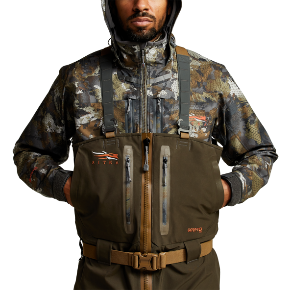 Img-SITKA-WF-2021-50240-EA-Mens-Delta-Zip-Wader-Earth-592p-Studio-1725