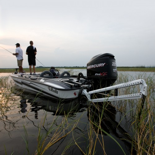 power-pole-blade-10-ft-white-mounted-on-boat-deployed-500x500